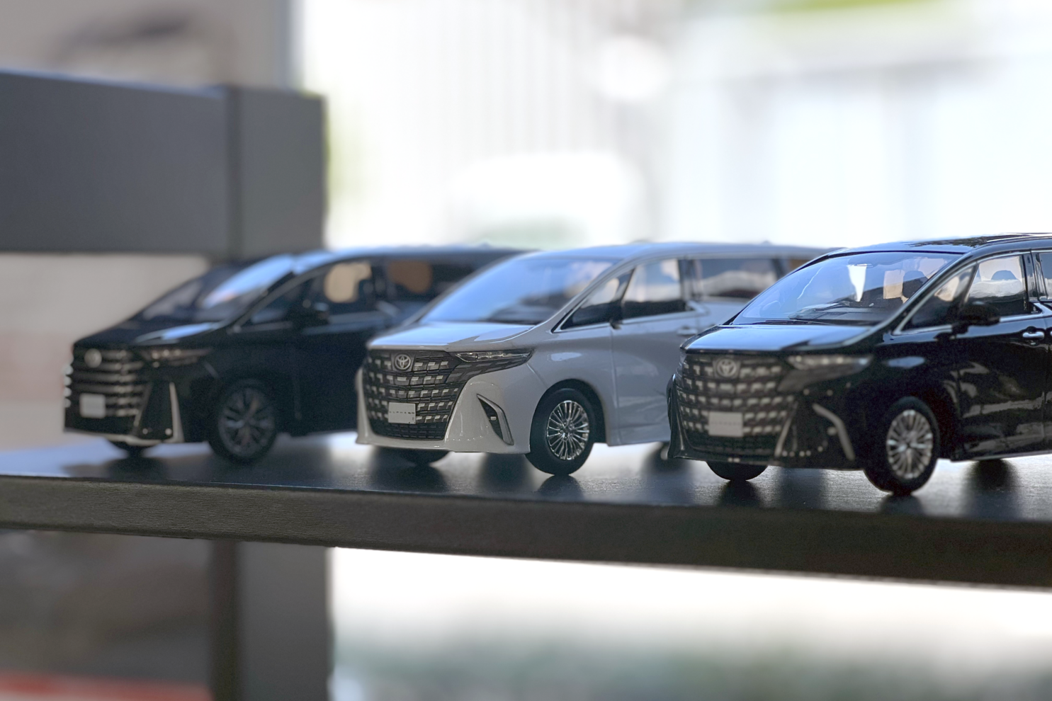 本社ミニカー
