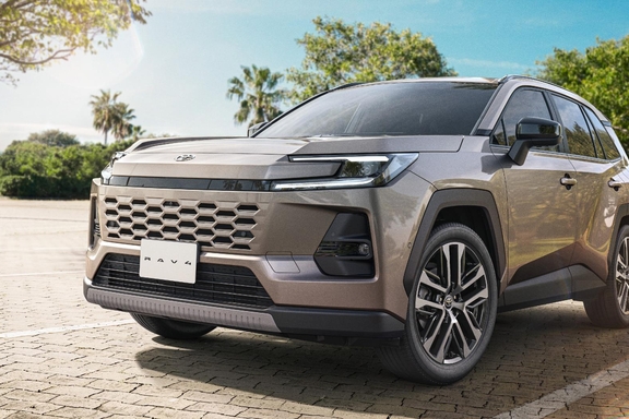 【モデル入り素材】Z（ハイブリッド）