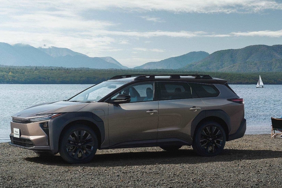 【モデル入り素材】Z（4WD）